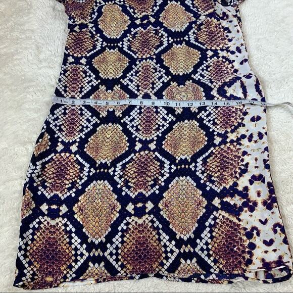 Eight Sixty snakeskin print short sleeved shift dress, size small - Picture 10 of 12